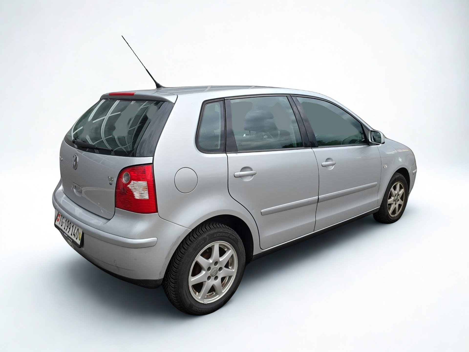 VW Polo 1.4 16V Highline-image-8