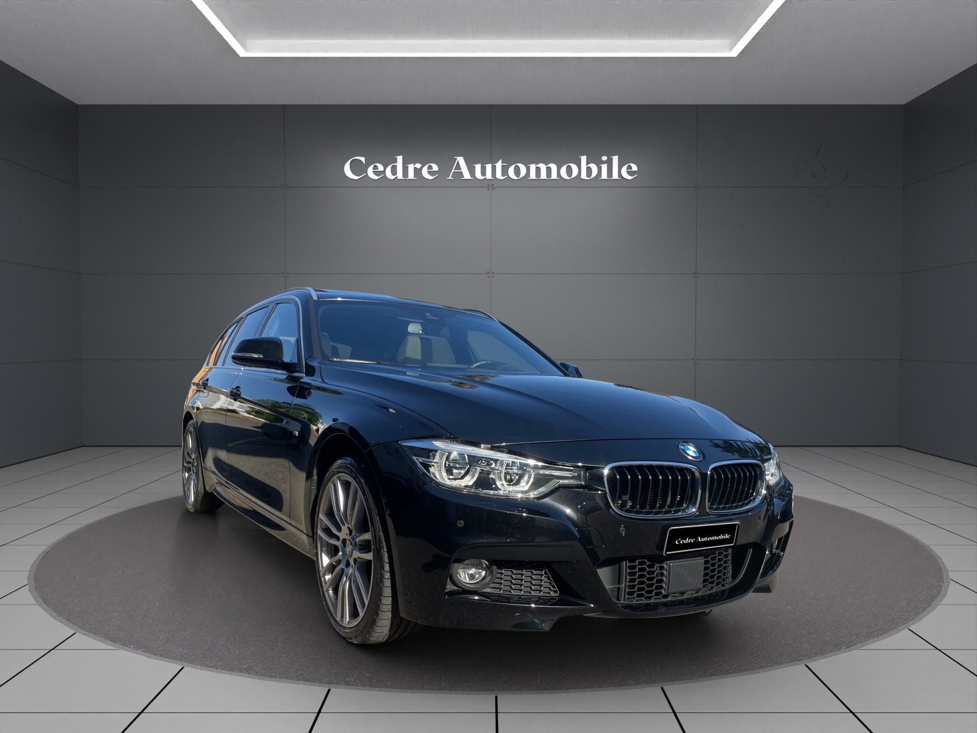 BMW 330d xDrive Touring M Sport Line Steptronic-image-2