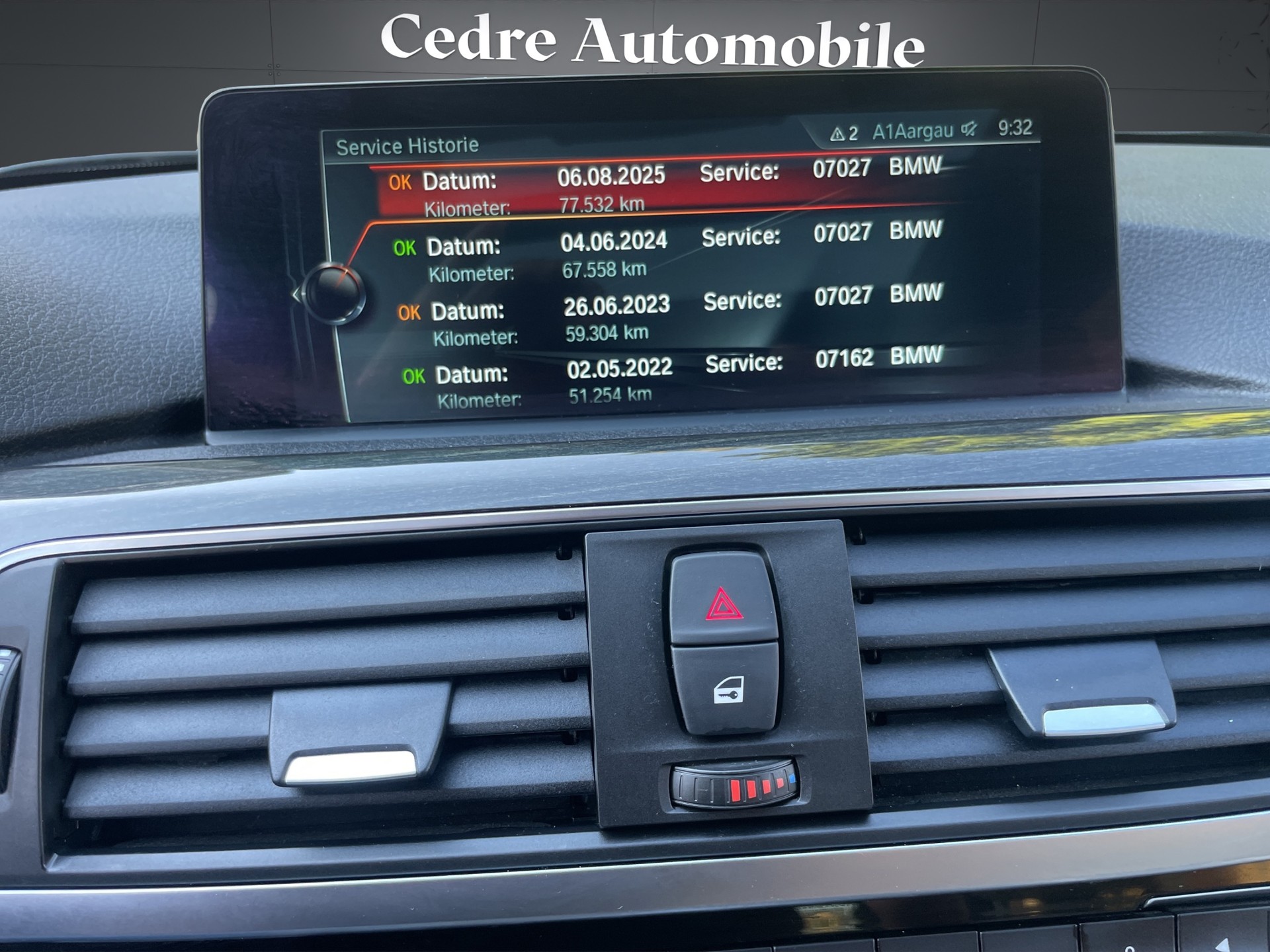 BMW 330d xDrive Touring M Sport Line Steptronic-image-12