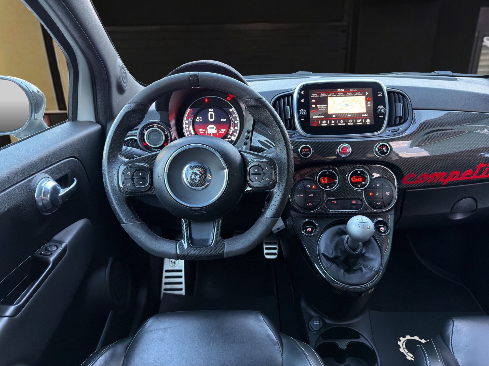 FIAT 595 1.4 16V Turbo Abarth Competizione Anniversario-image-11