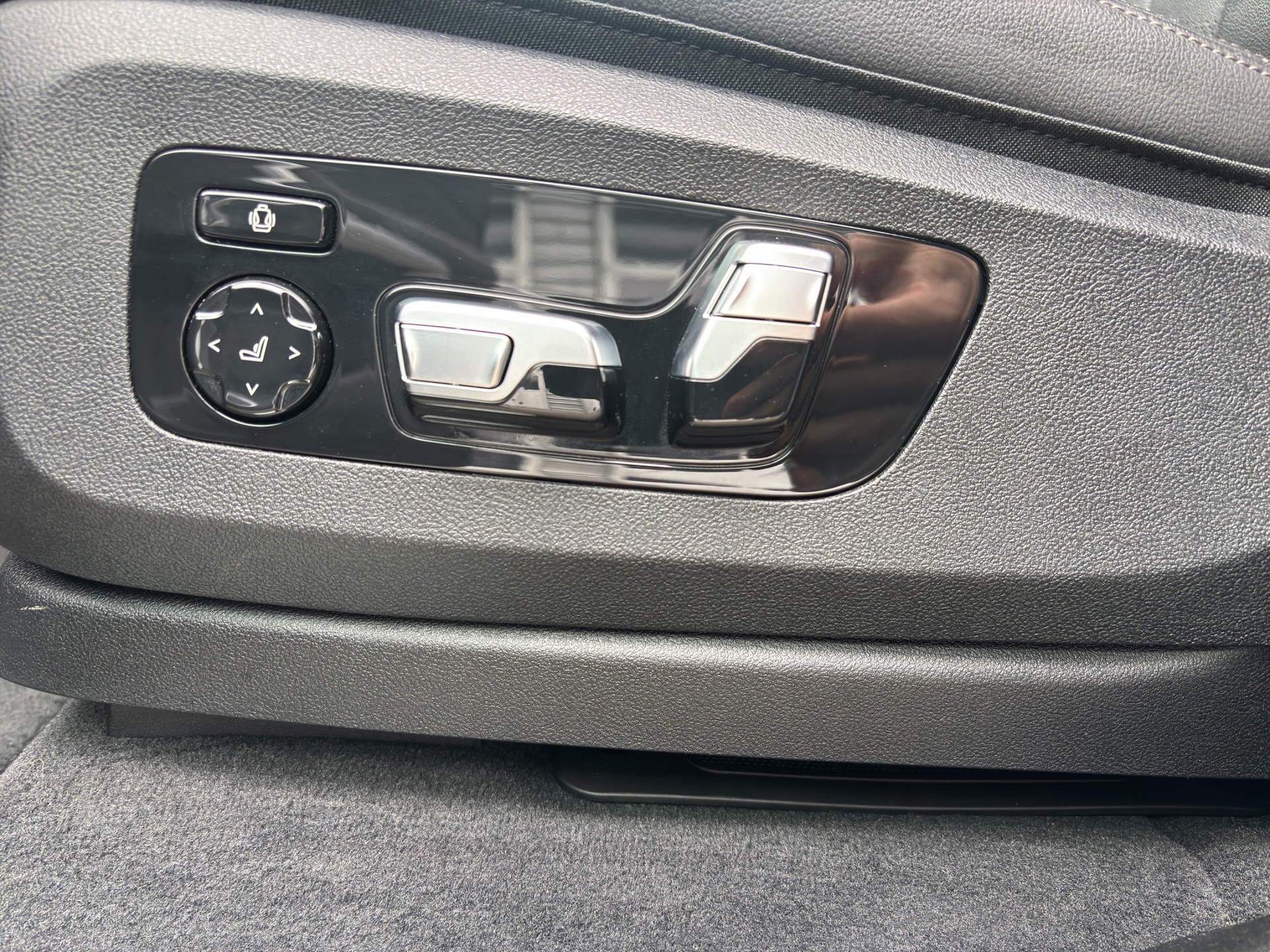 BMW X5 xDrive M50d Steptronic-image-13