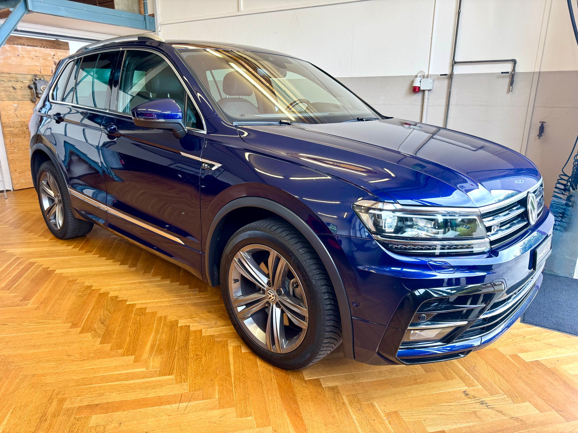 VW Tiguan 2.0 TDI SCR R-Line 4Motion DSG-image-15