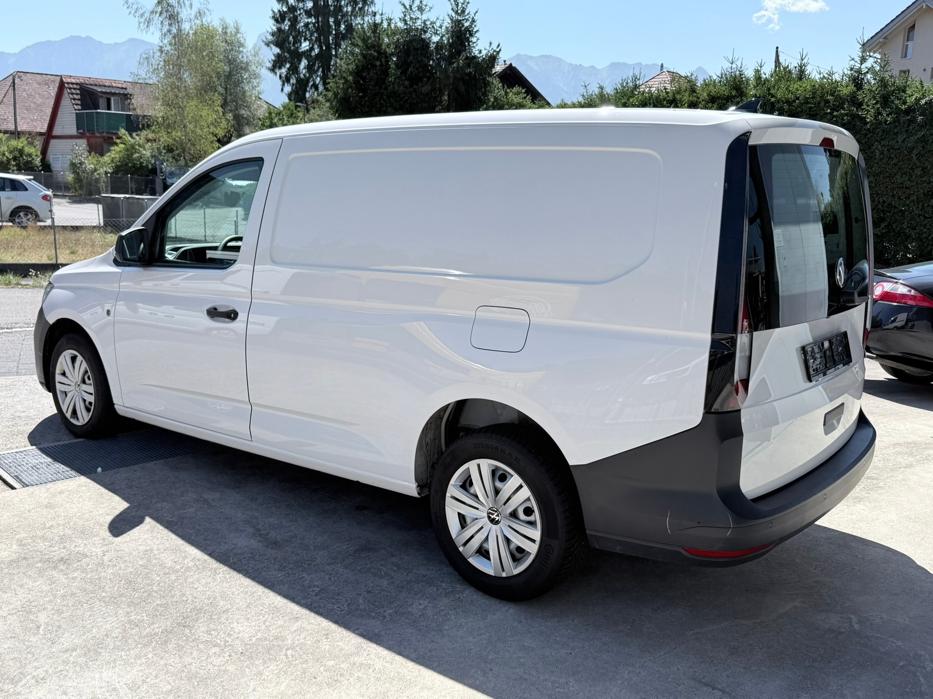 VW Caddy Cargo 2.0TDI Maxi-image-6