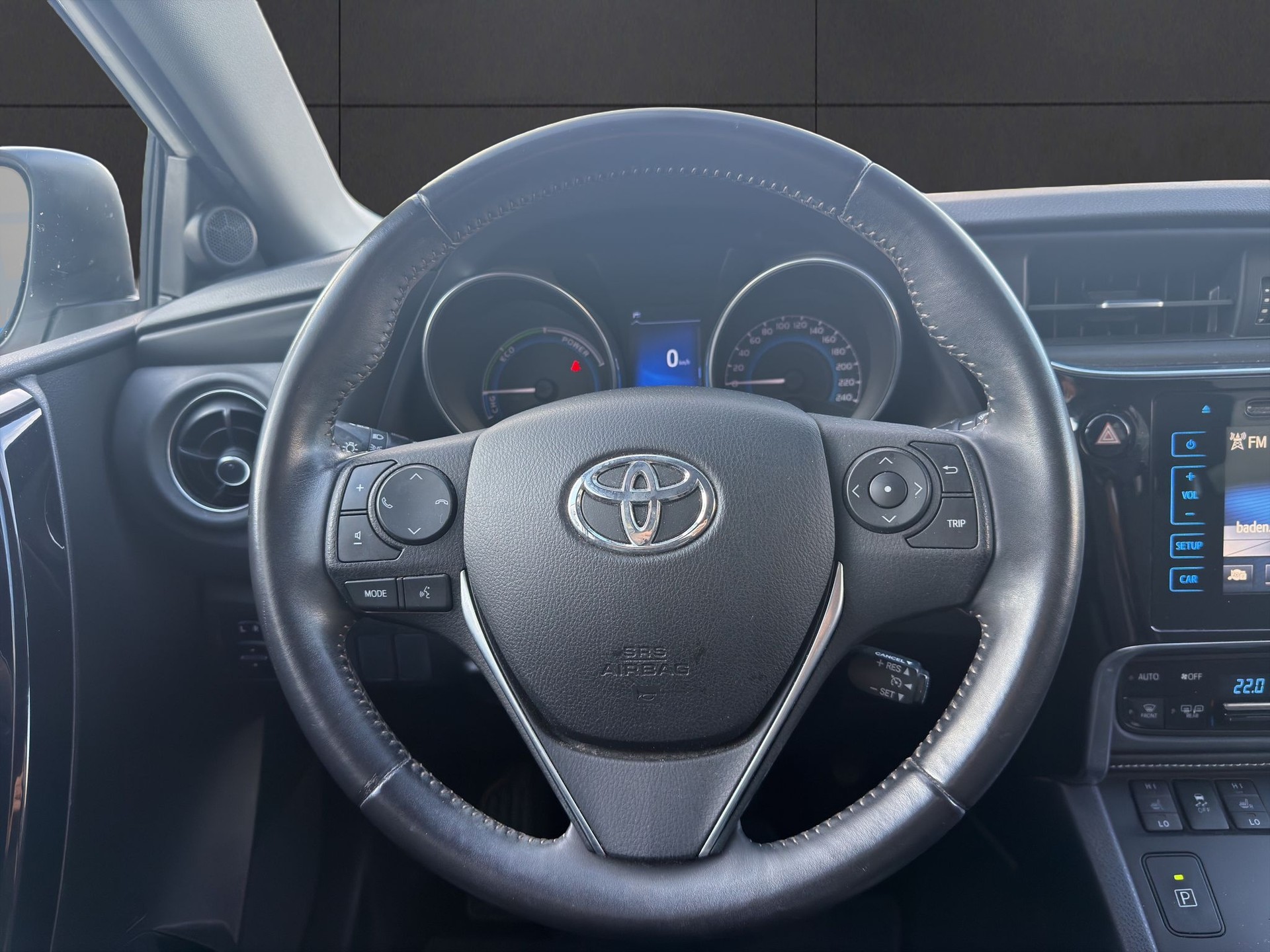 TOYOTA Auris Touring Sports 1.8 HSD Style e-CVT-image-10