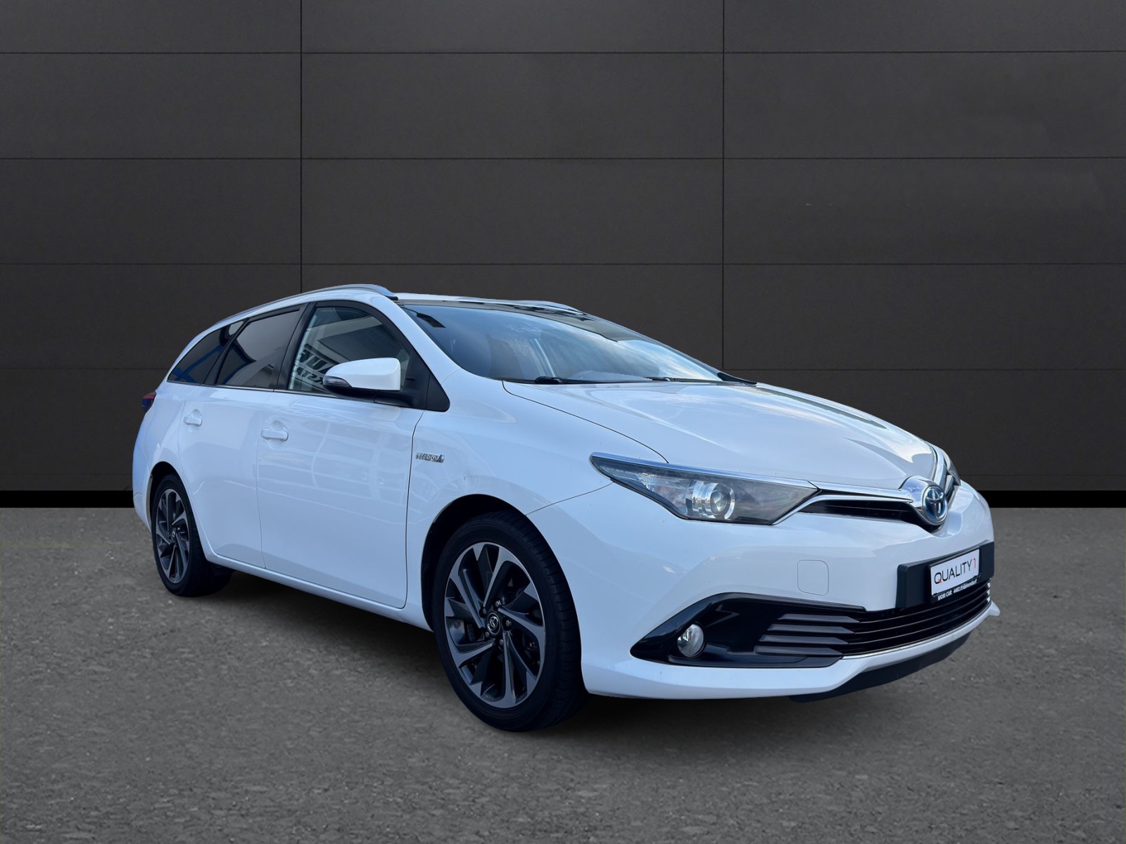 TOYOTA Auris Touring Sports 1.8 HSD Style e-CVT-image-6