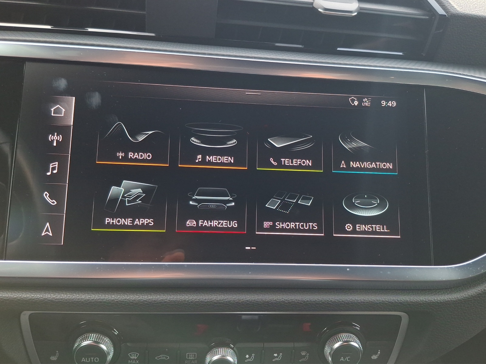 AUDI Q3 35 TFSI S line Attraction S-tronic-image-15