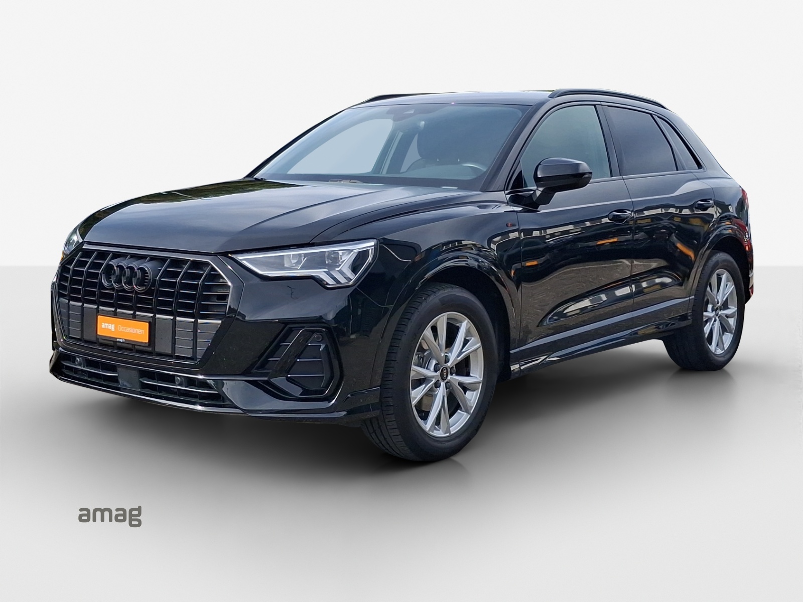 AUDI Q3 35 TFSI S line Attraction S-tronic-image-0