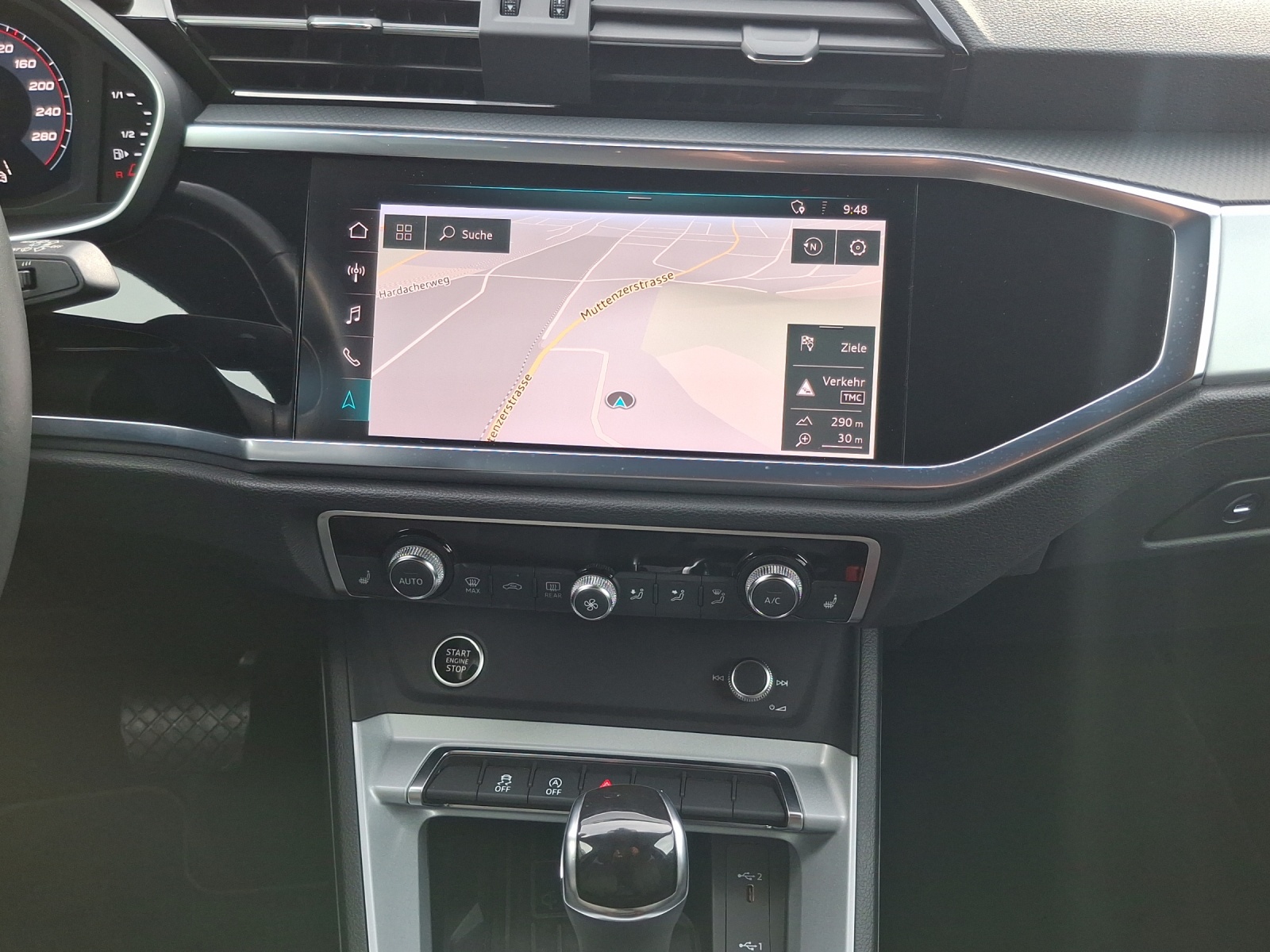 AUDI Q3 35 TFSI S line Attraction S-tronic-image-10
