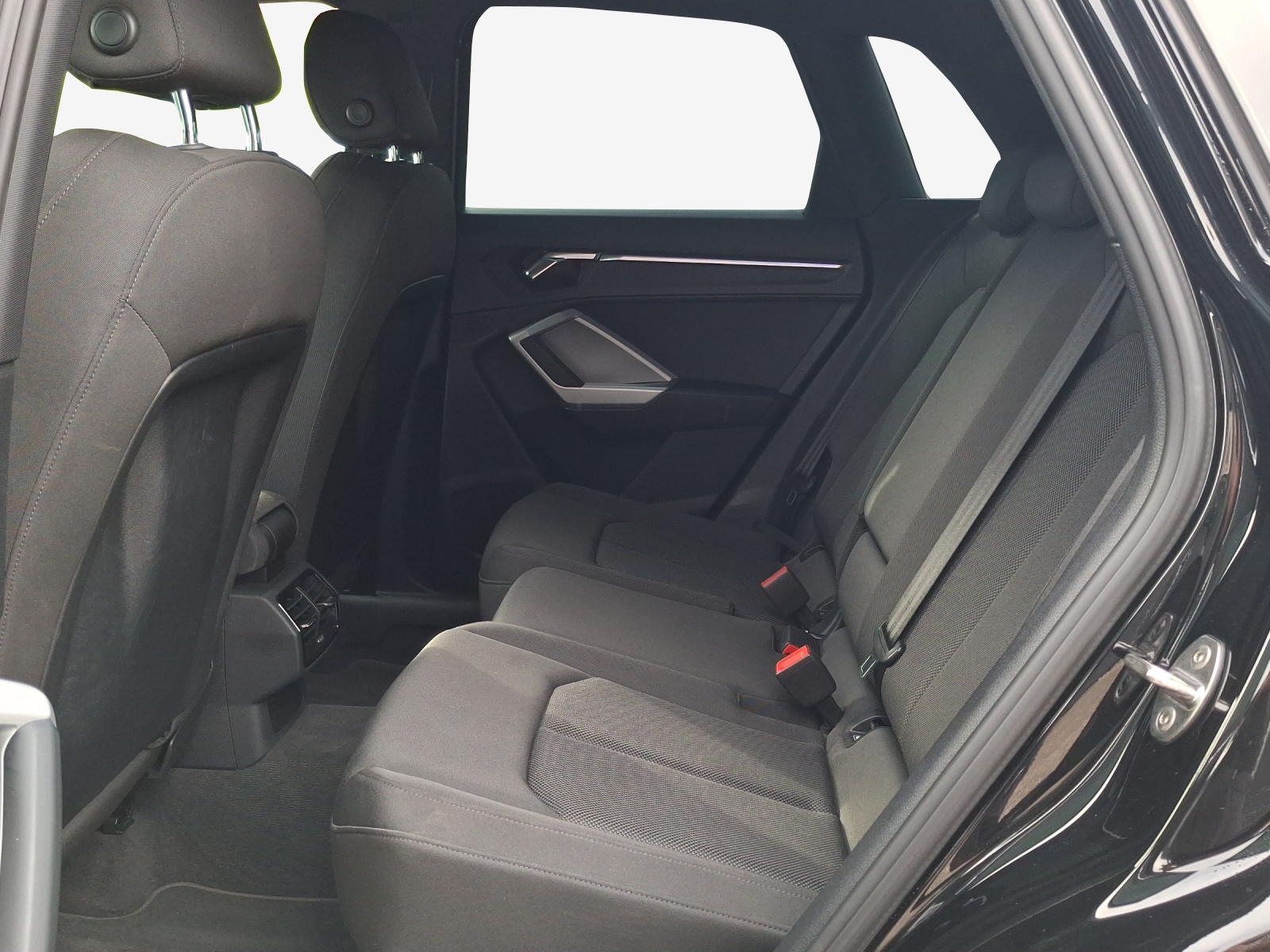 AUDI Q3 35 TFSI S line Attraction S-tronic-image-11