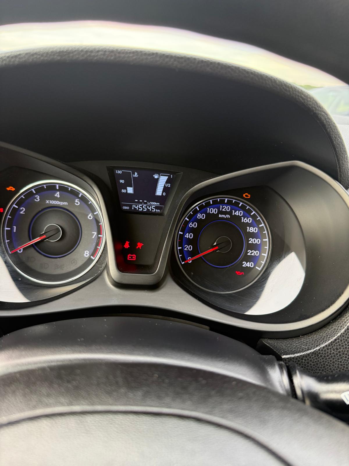 HYUNDAI iX20 1.6 Style-image-4