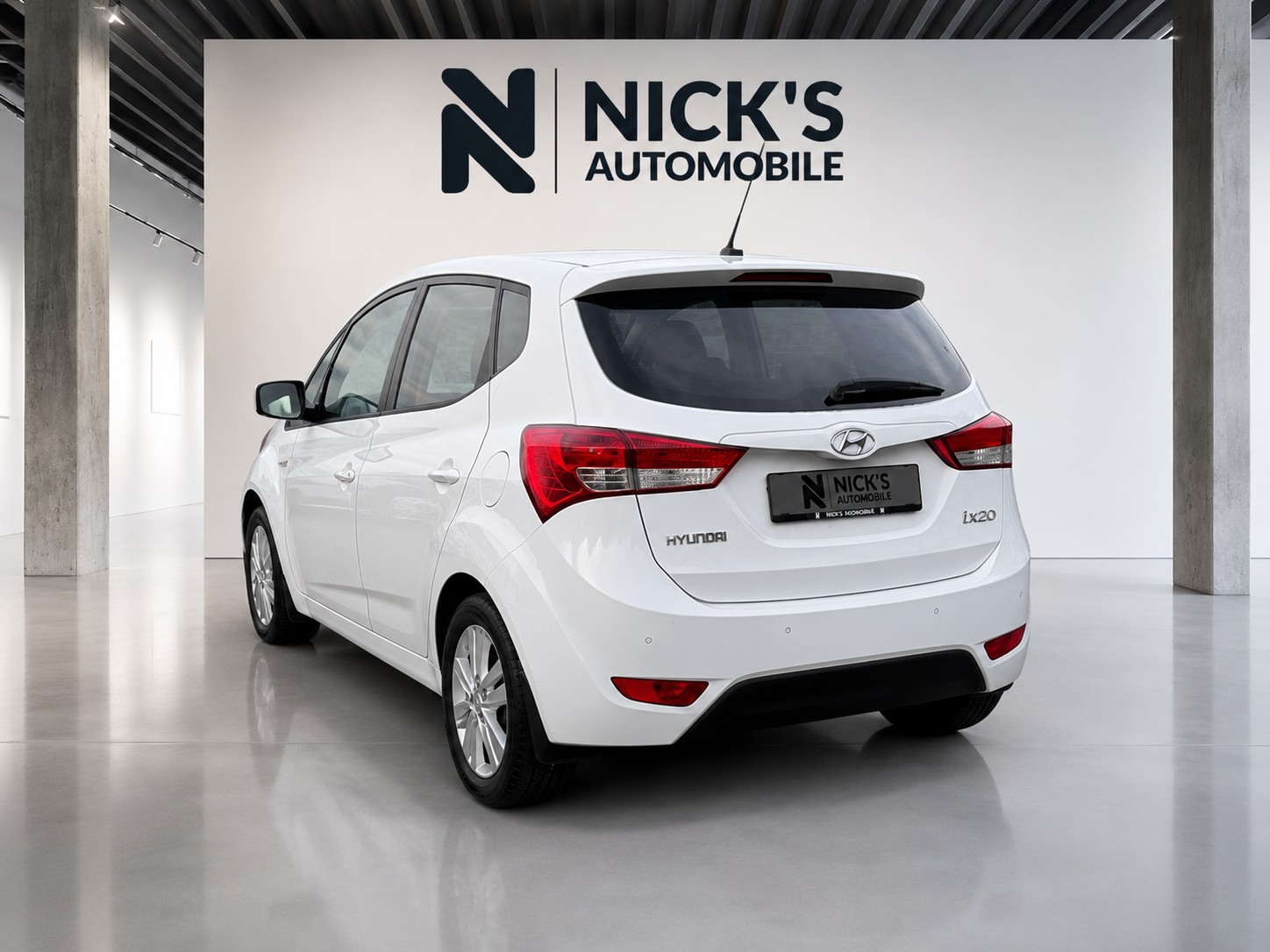 HYUNDAI iX20 1.6 Style-image-3