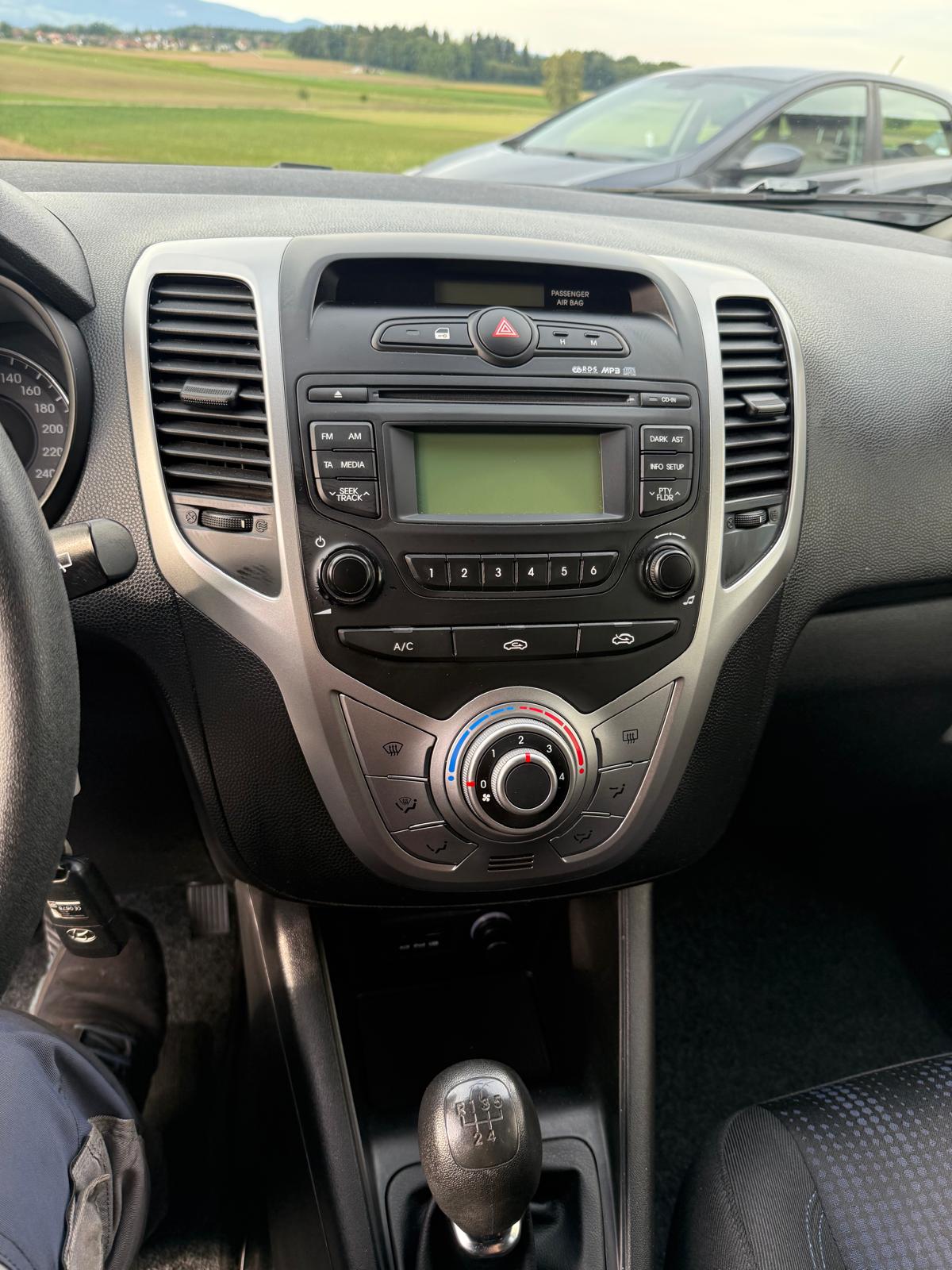 HYUNDAI iX20 1.6 Style-image-8