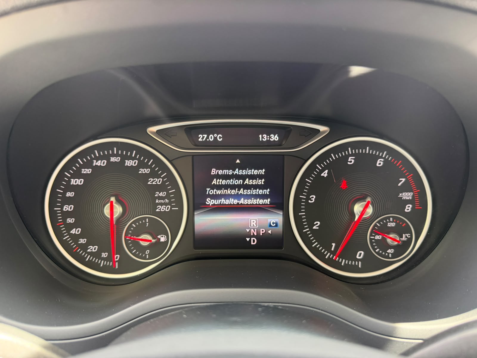 MERCEDES-BENZ B 220 Urban 4Matic 7G-DCT-image-23