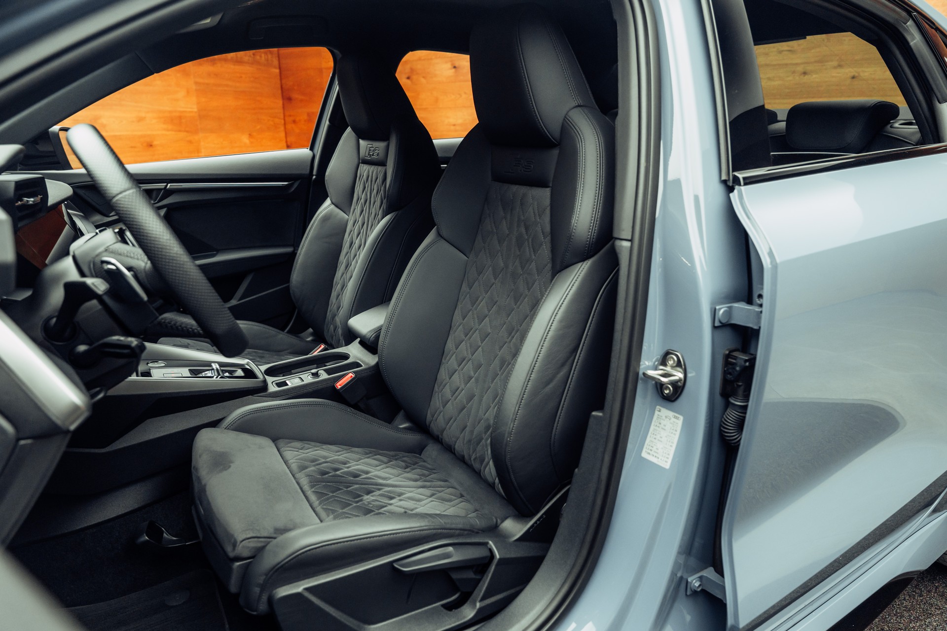 AUDI RS3 Limousine 2.5 TSI quattro S-tronic-image-6