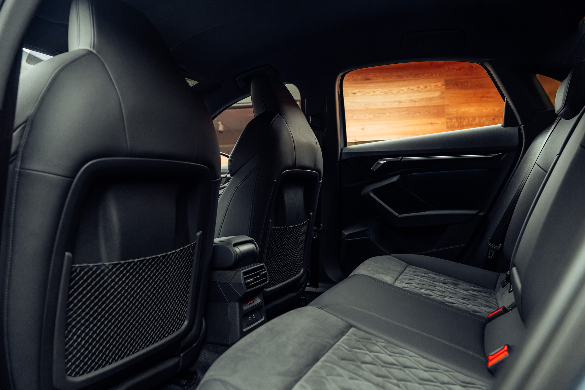 AUDI RS3 Limousine 2.5 TSI quattro S-tronic-image-8