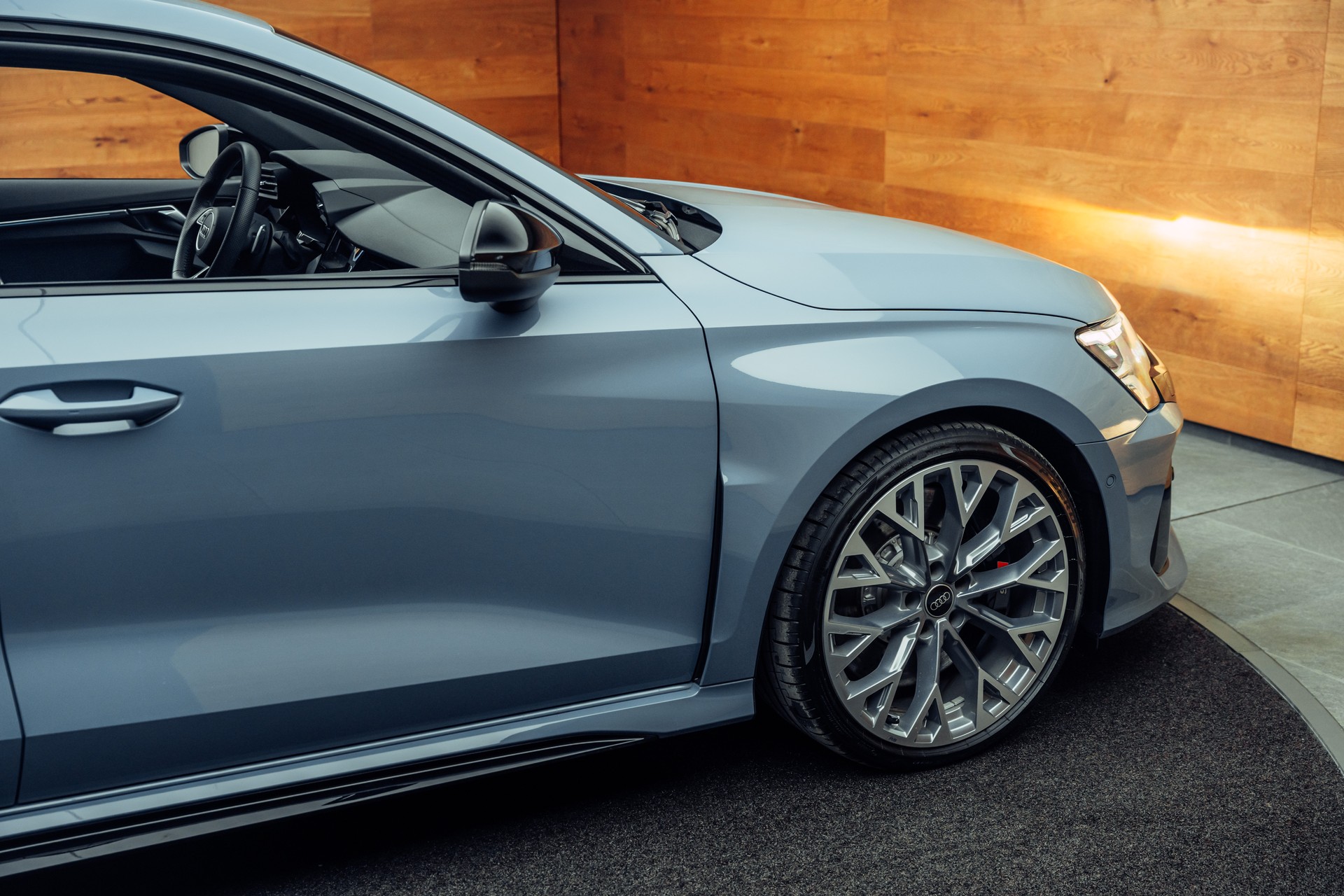 AUDI RS3 Limousine 2.5 TSI quattro S-tronic-image-17