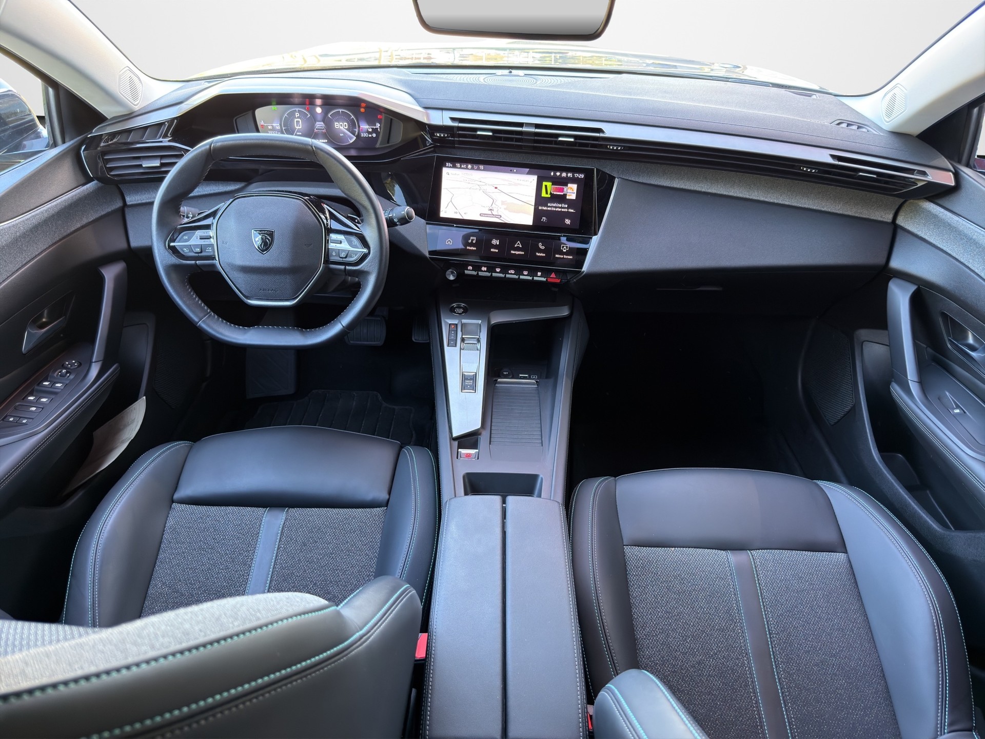 PEUGEOT 308 SW 1.2 Pure Tech Allure LEASING AB 298.48 CHF / MONAT-image-5