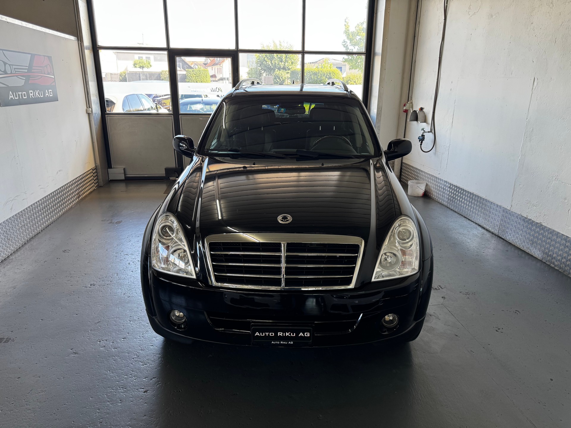KGM-SsangYong Rexton RX 270 XVT Sapphire Automatic-showroom-element-2