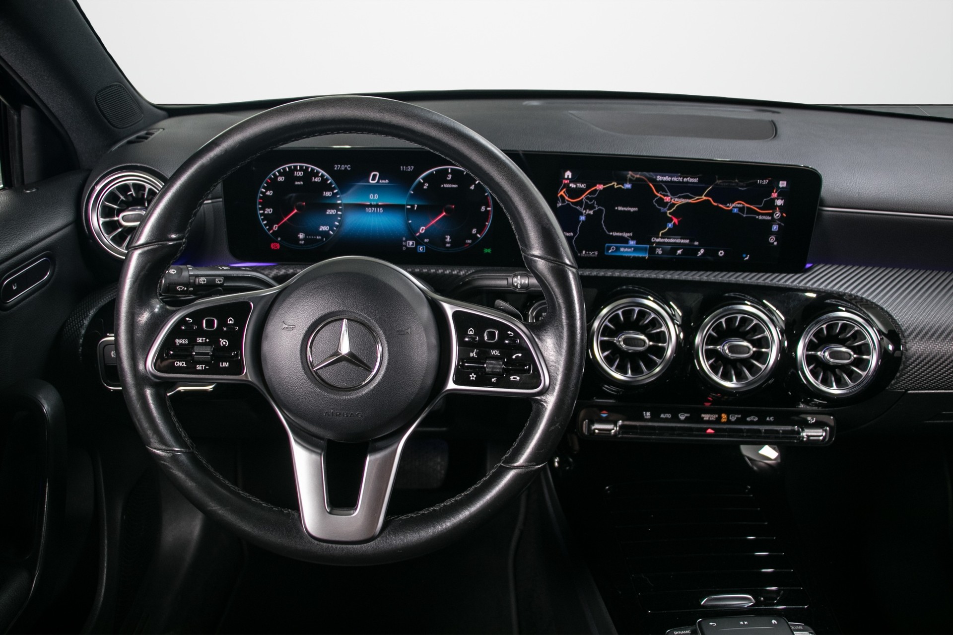 MERCEDES-BENZ A 200 d 4Matic Style-image-4