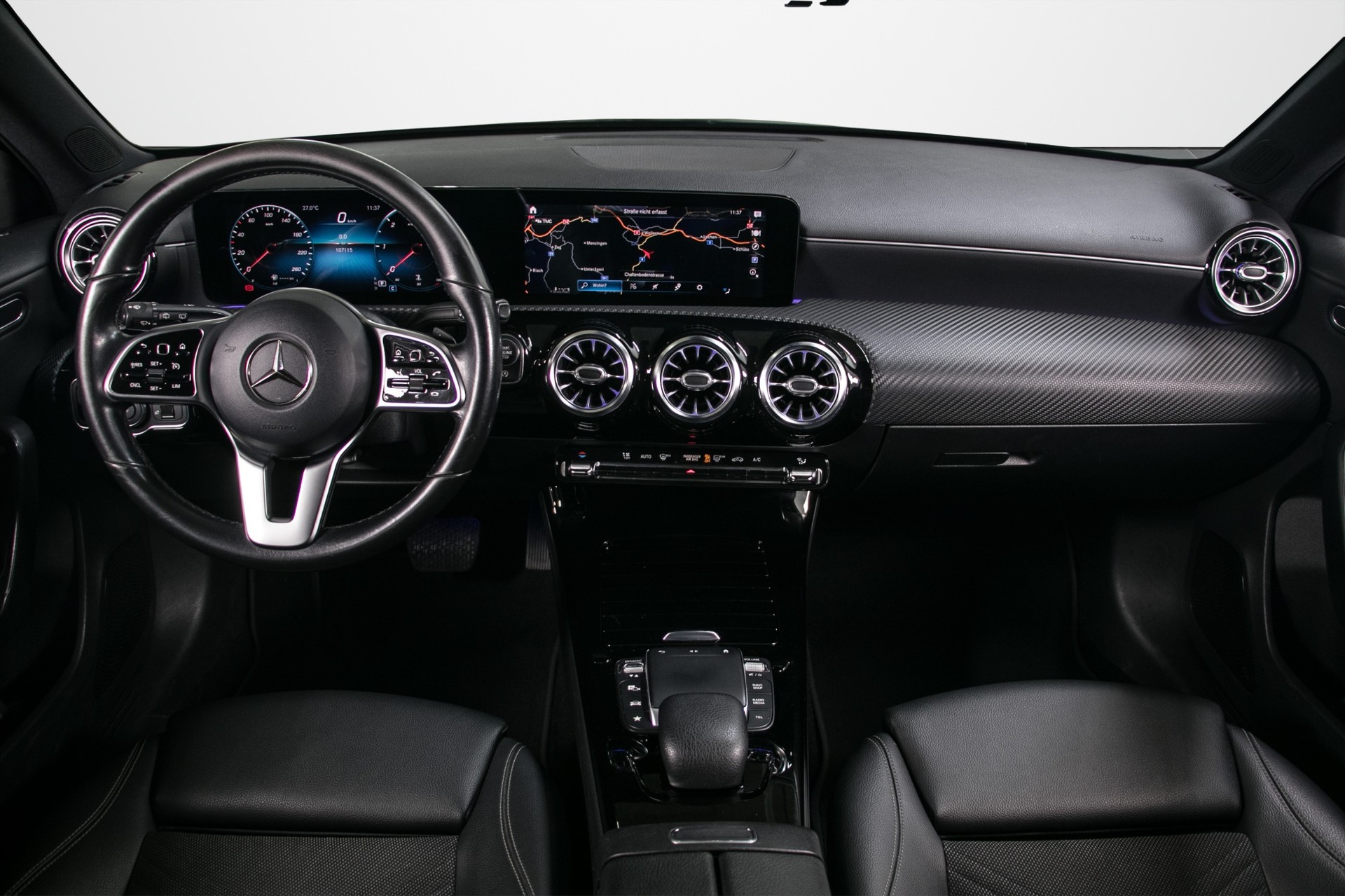 MERCEDES-BENZ A 200 d 4Matic Style-image-3