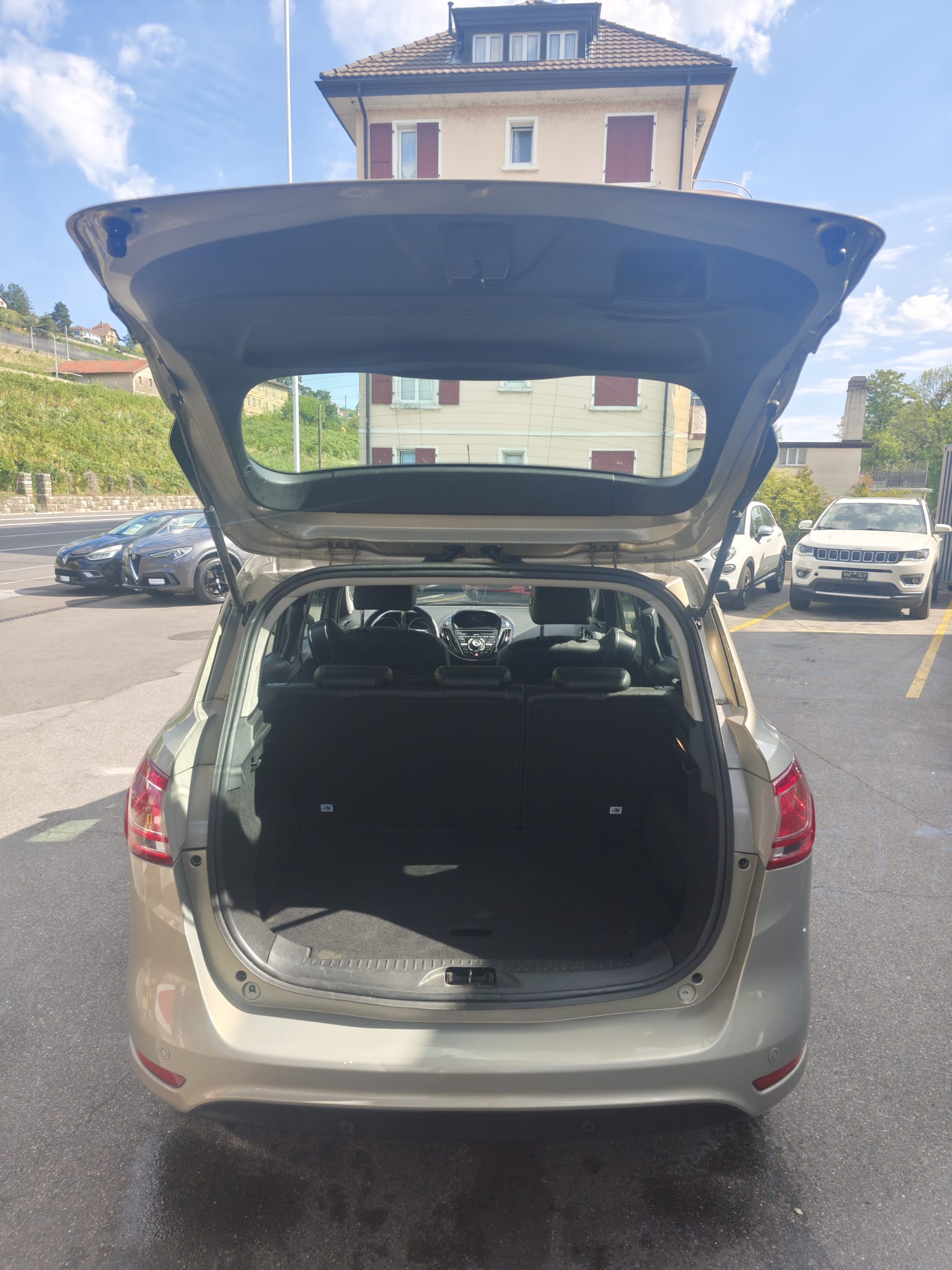 FORD B-Max 1.6 Ti-VCT TitaniumX PowerShift-image-6
