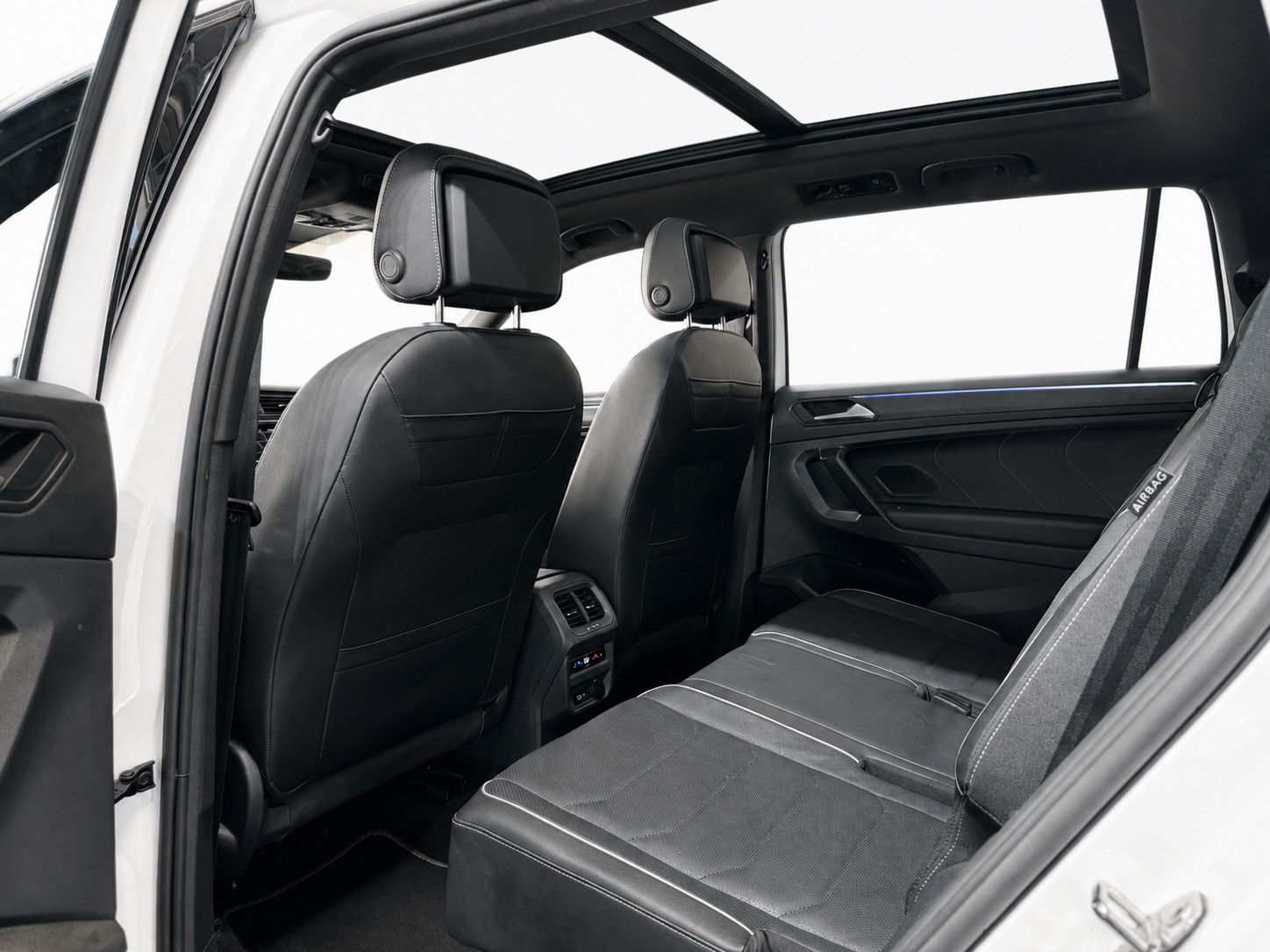 VW Tiguan Allspace 2.0TSI R-Line 4Motion DSG * Panorama-Glasdach * Leder * 7-Plätzer * Anhängerkupplung *-image-11