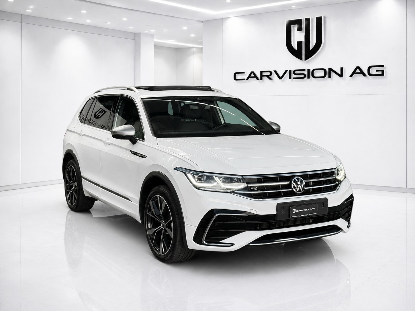 VW Tiguan Allspace 2.0TSI R-Line 4Motion DSG * Panorama-Glasdach * Leder * 7-Plätzer * Anhängerkupplung *-image-2