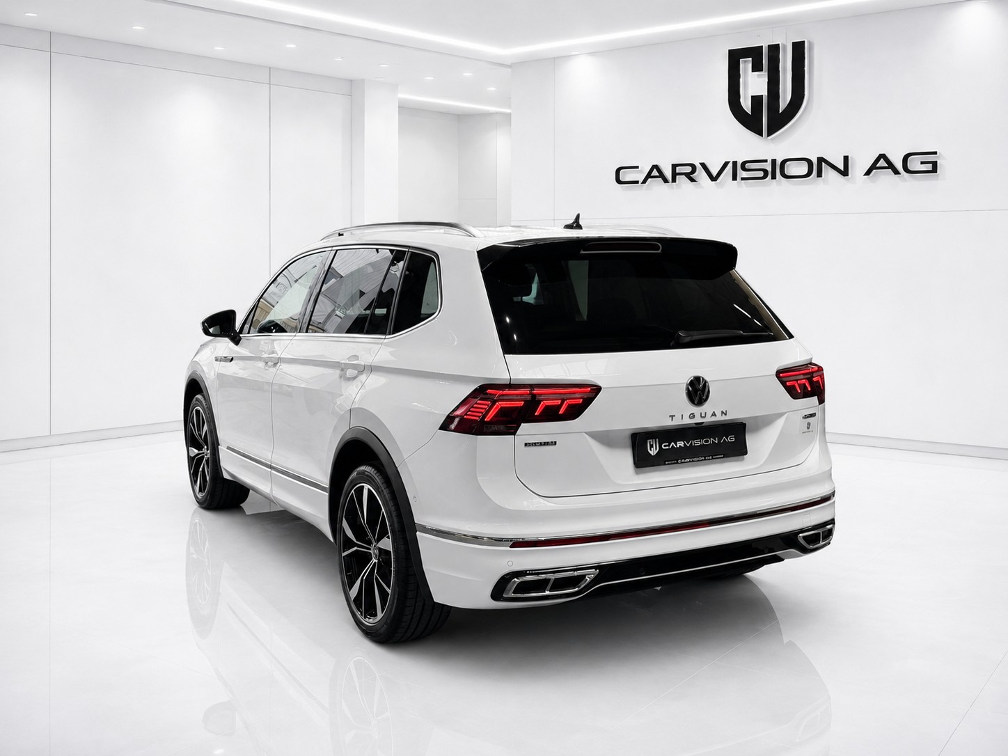 VW Tiguan Allspace 2.0TSI R-Line 4Motion DSG * Panorama-Glasdach * Leder * 7-Plätzer * Anhängerkupplung *-image-4