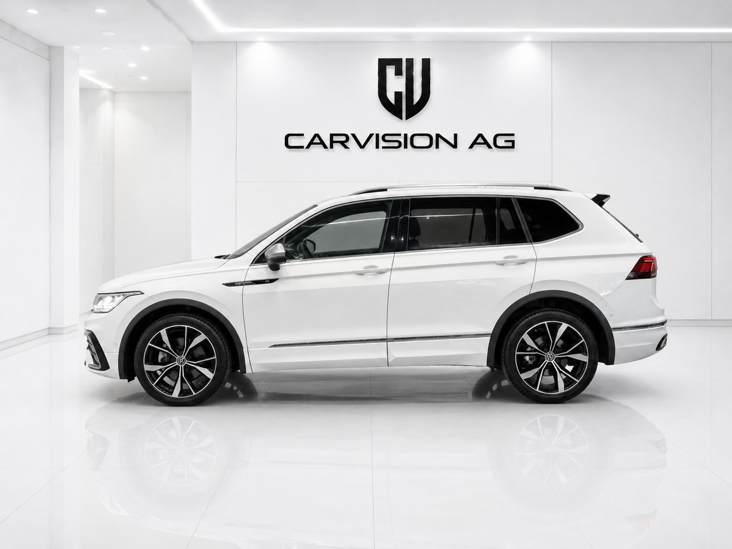 VW Tiguan Allspace 2.0TSI R-Line 4Motion DSG * Panorama-Glasdach * Leder * 7-Plätzer * Anhängerkupplung *-image-3