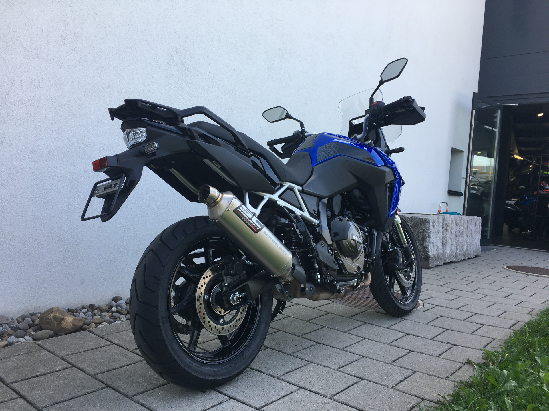 SUZUKI DL 800 V-Strom-showroom-element-3