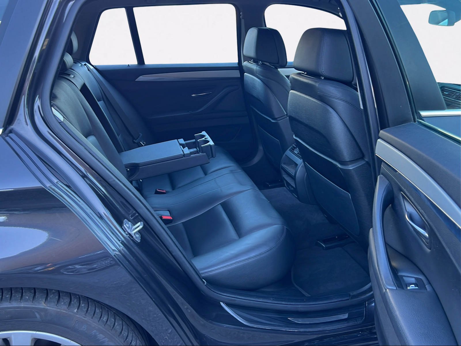 BMW 530d Touring xDrive Steptronic-image-12