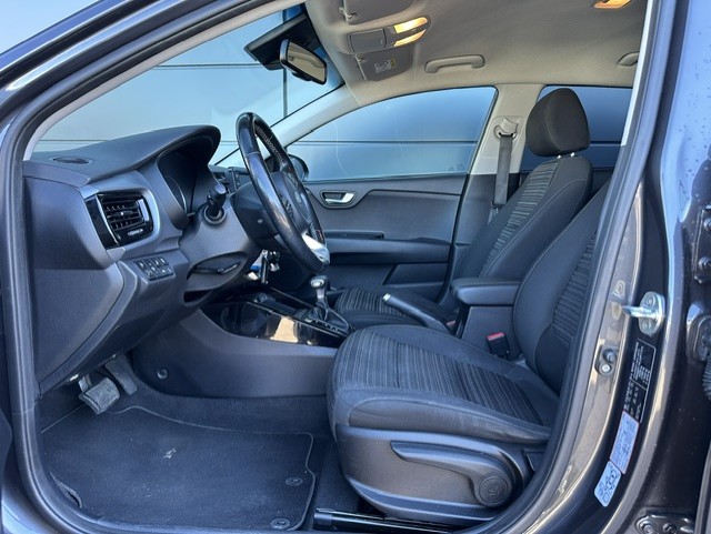 KIA Stonic 1.0 T-GDi-image-6