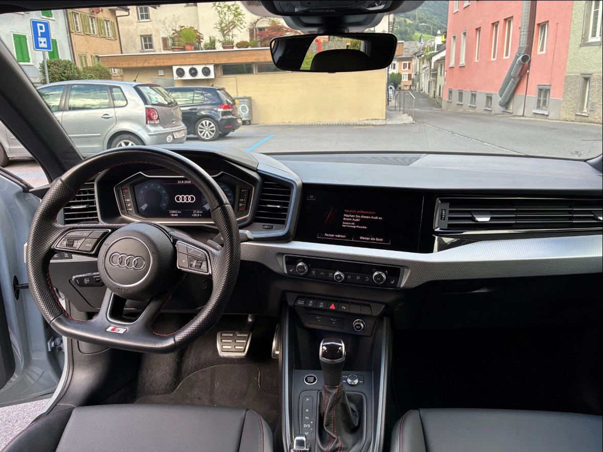 AUDI 1.0 30 TFSI S Line Attraction S-Tronic | Vollausstattung-image-5