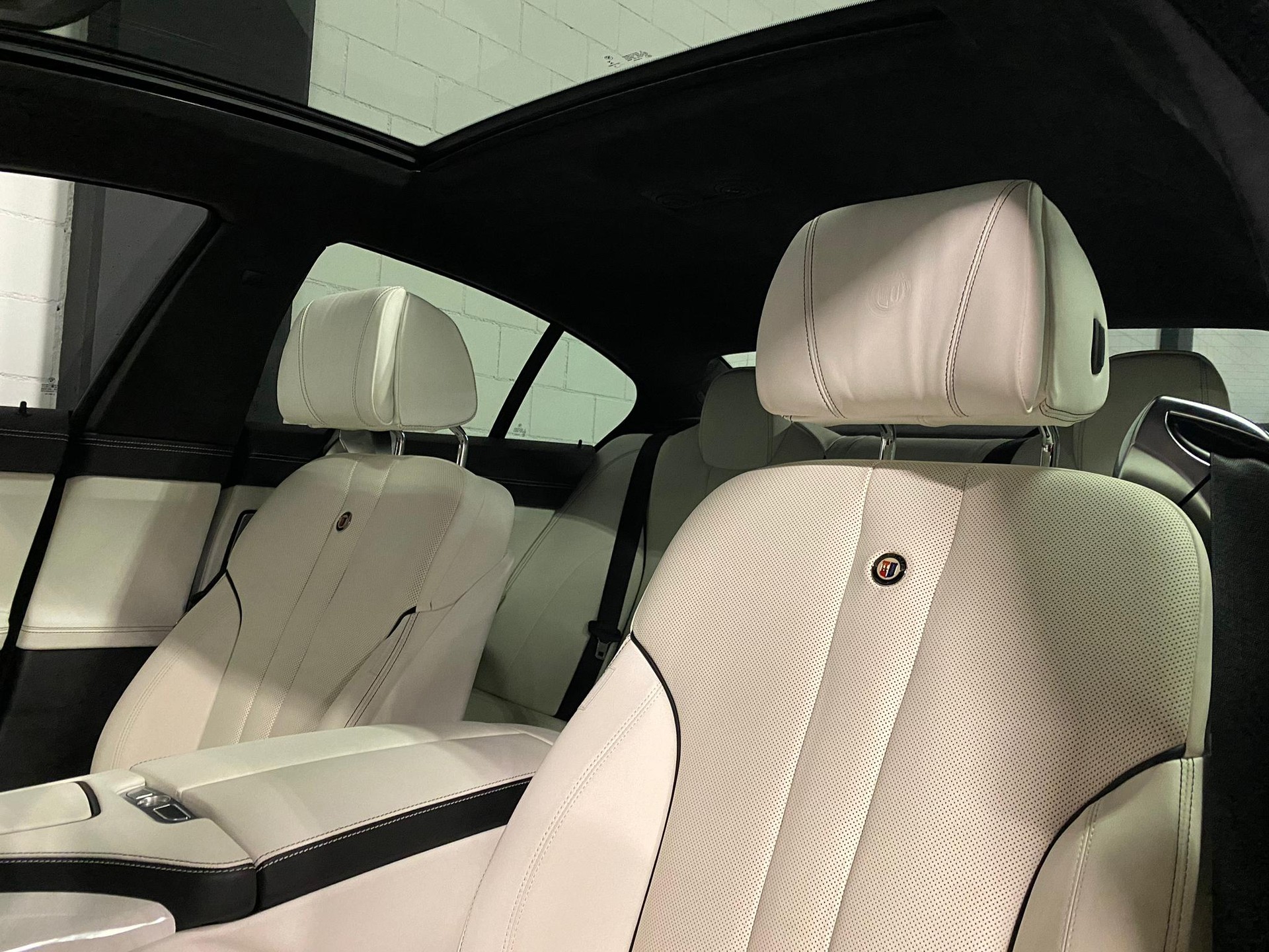 BMW-ALPINA B6 BiTurbo 4.4 V8 GranCoupé xDrive Switch-Tronic Vollausstattung-image-9