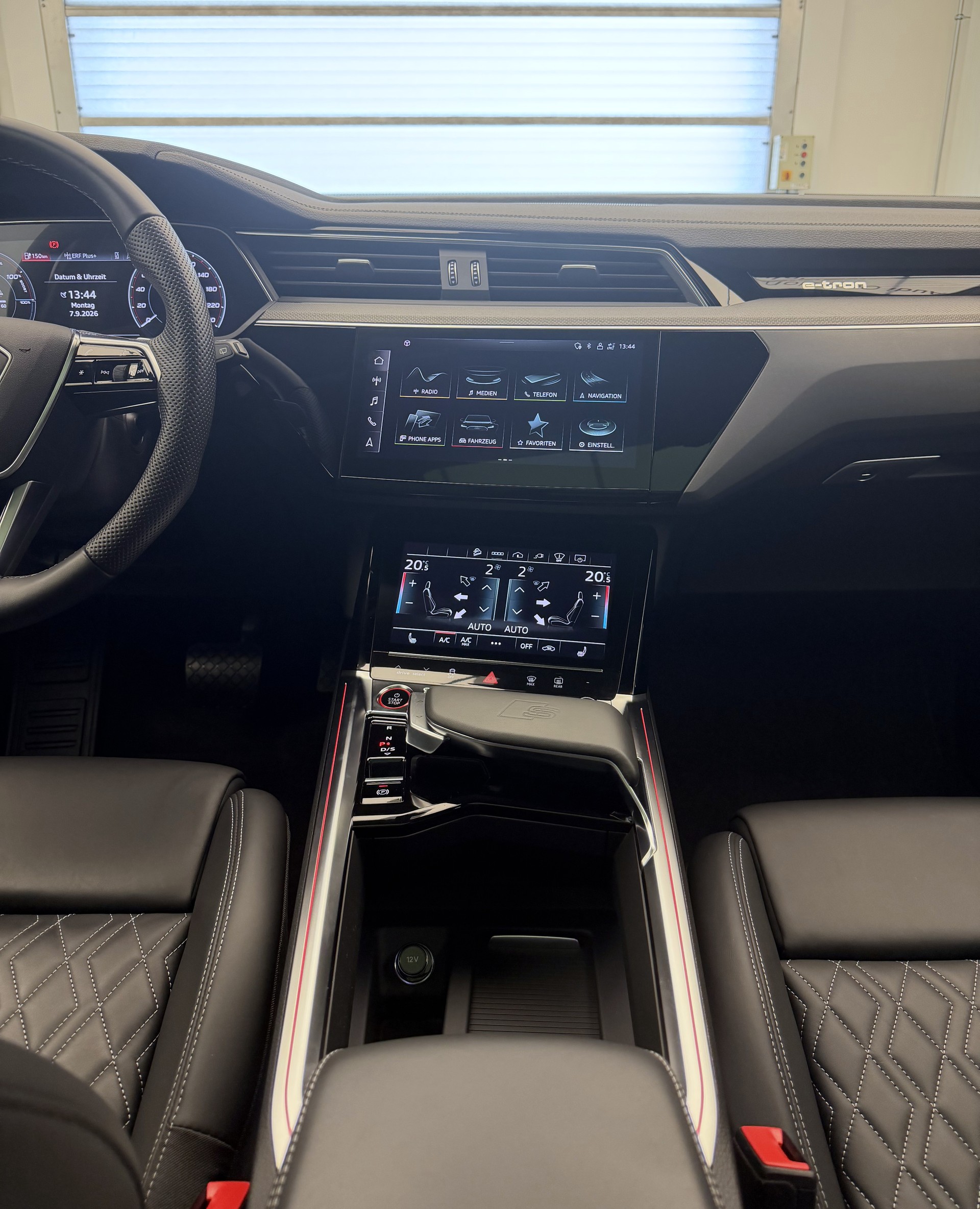 AUDI e-tron S quattro-image-12