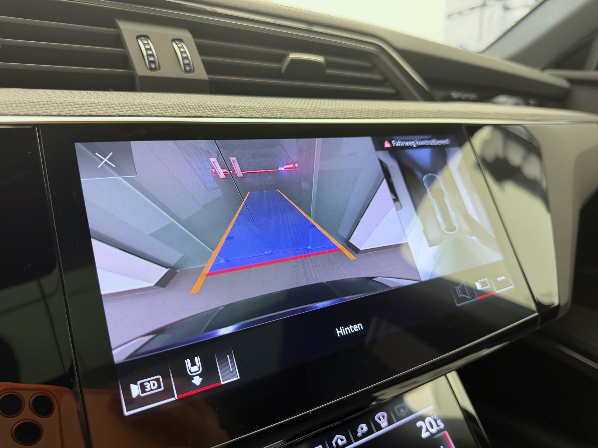 AUDI e-tron S quattro-image-17