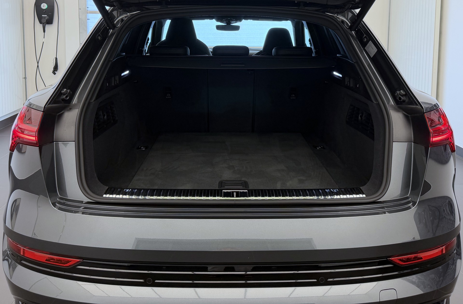 AUDI e-tron S quattro-image-25