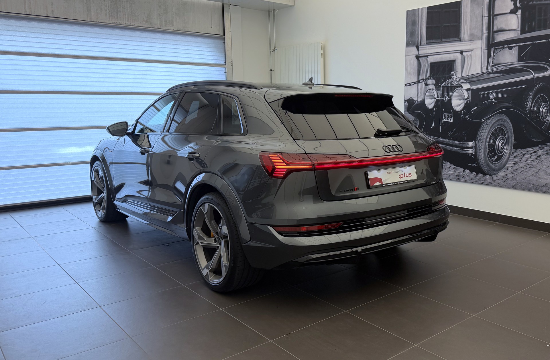 AUDI e-tron S quattro-image-27