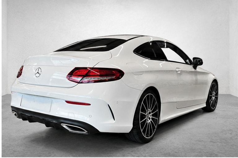 MERCEDES-BENZ C 300 AMG Line 9G-Tronic-image-3