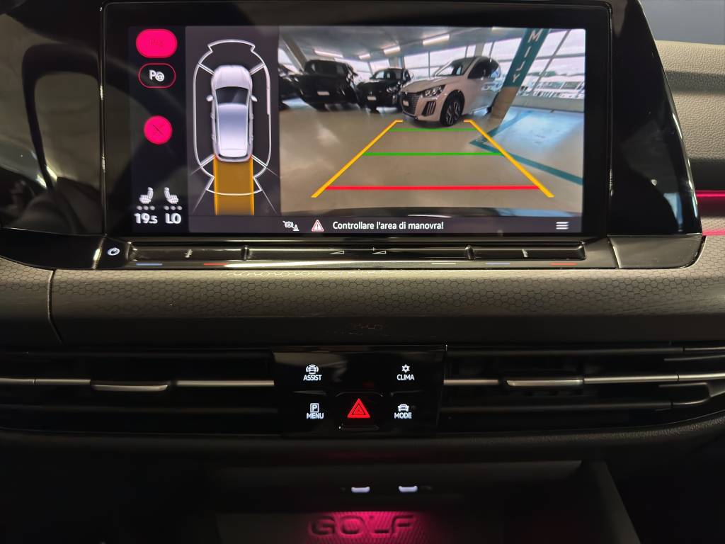 VW Golf 2.0 TSI GTI Clubsport DSG // Système HIFI harman-kardon / Toit panoramique ouvrant / IQ.LIGHT - Phares Matrix LED-image-13