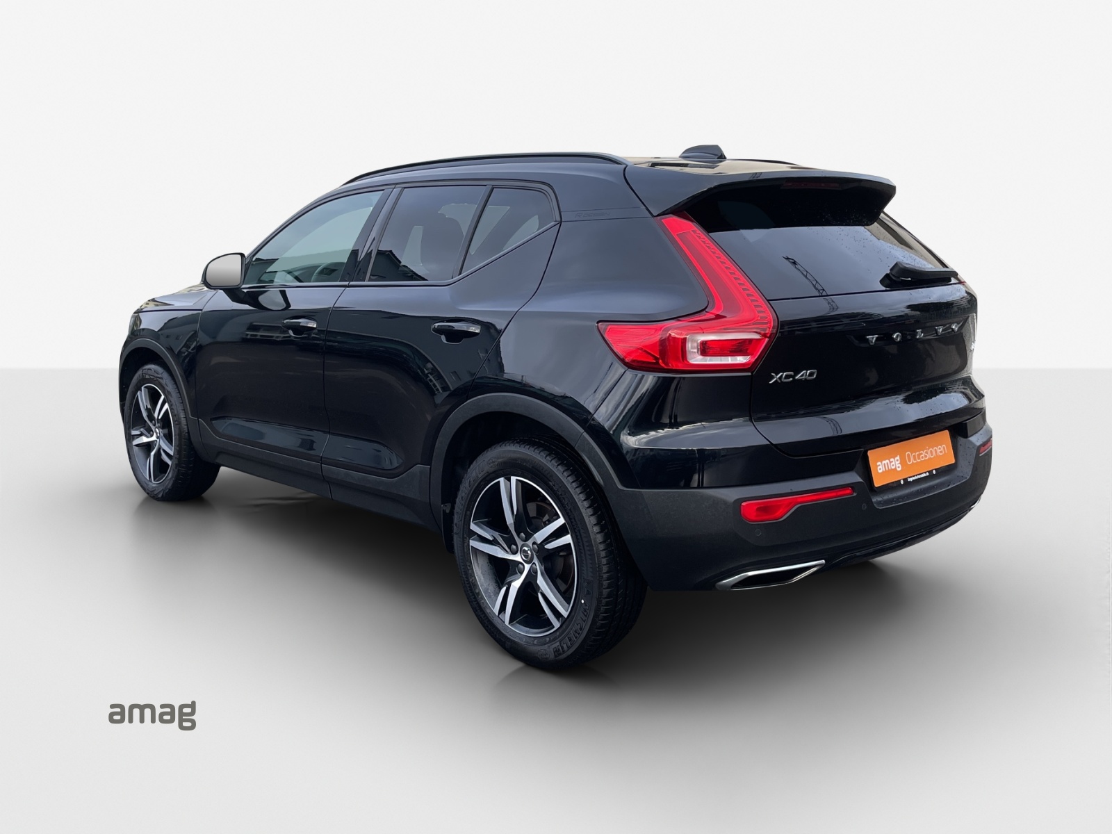 VOLVO XC40 T4 AWD R-Design Geartronic-image-2