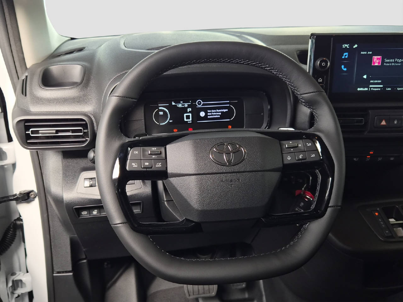 TOYOTA PROACE CITY Van L1 1.5 D Active-image-9