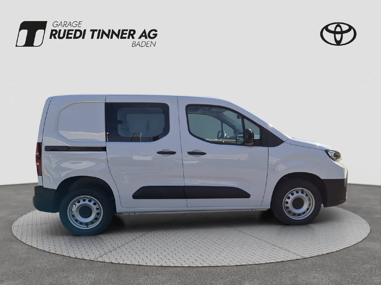 TOYOTA PROACE CITY Van L1 1.5 D Active-image-6