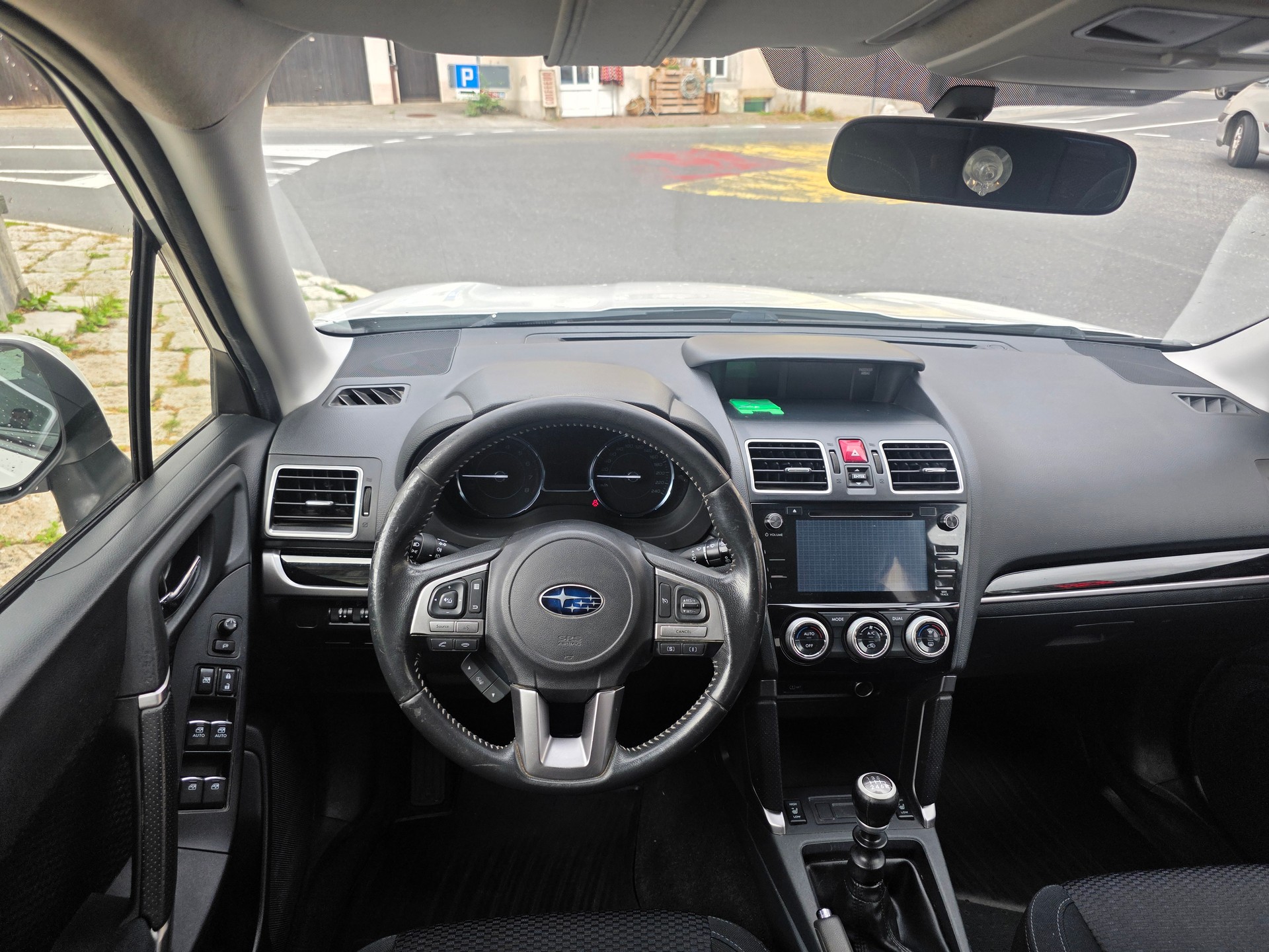 SUBARU Forester 2.0i Advantage-image-6