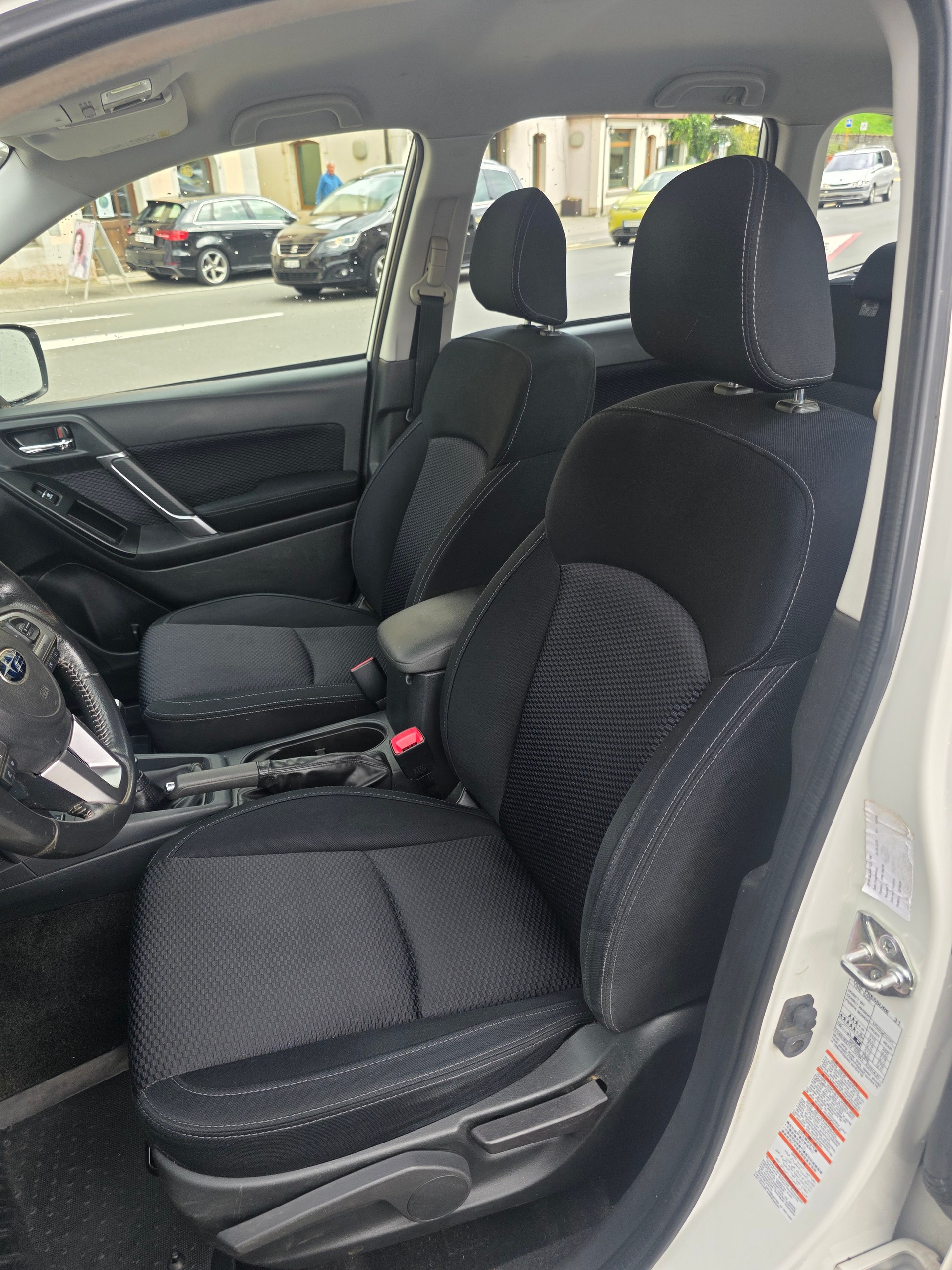 SUBARU Forester 2.0i Advantage-image-9