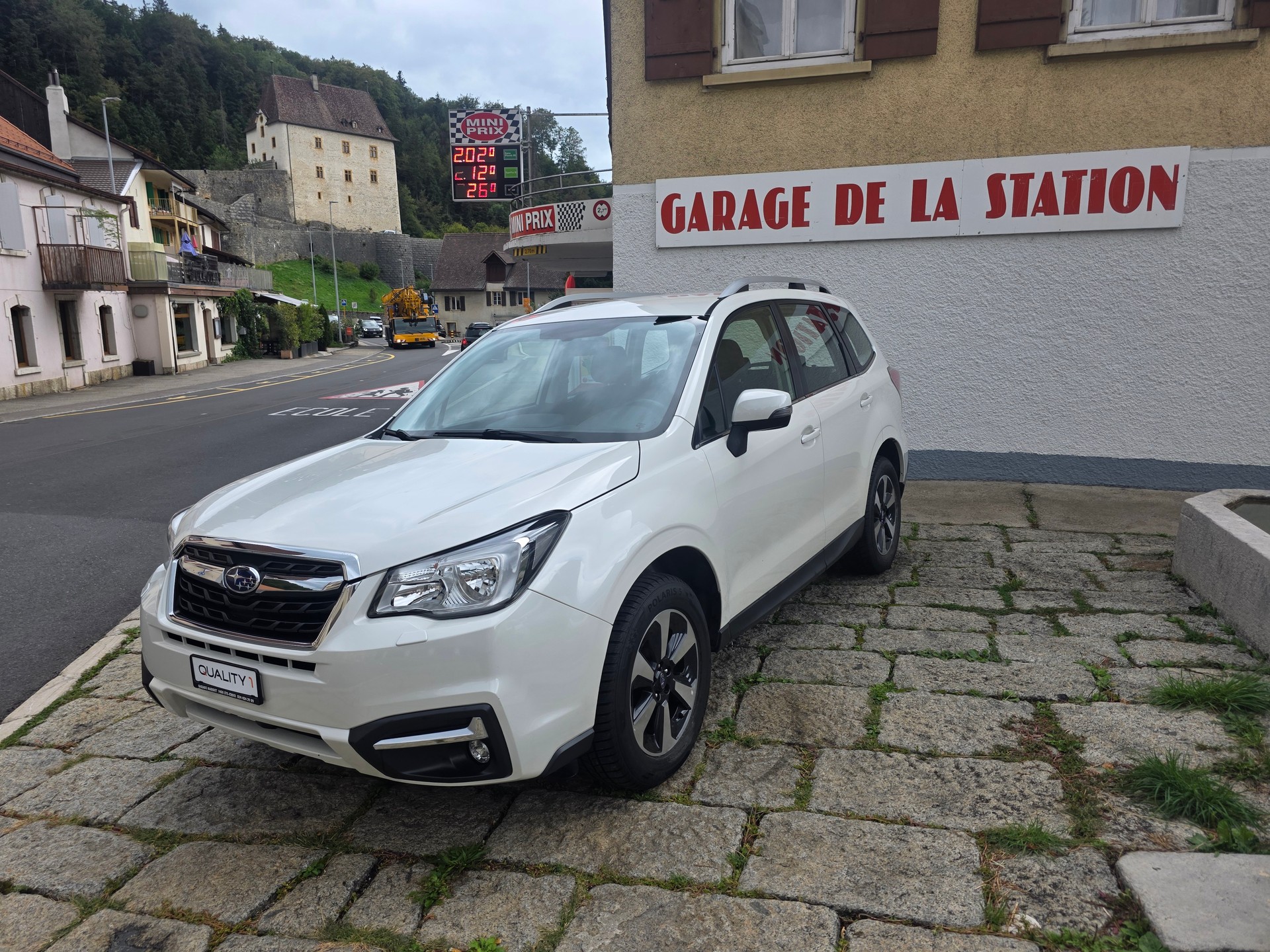 SUBARU Forester 2.0i Advantage-image-0