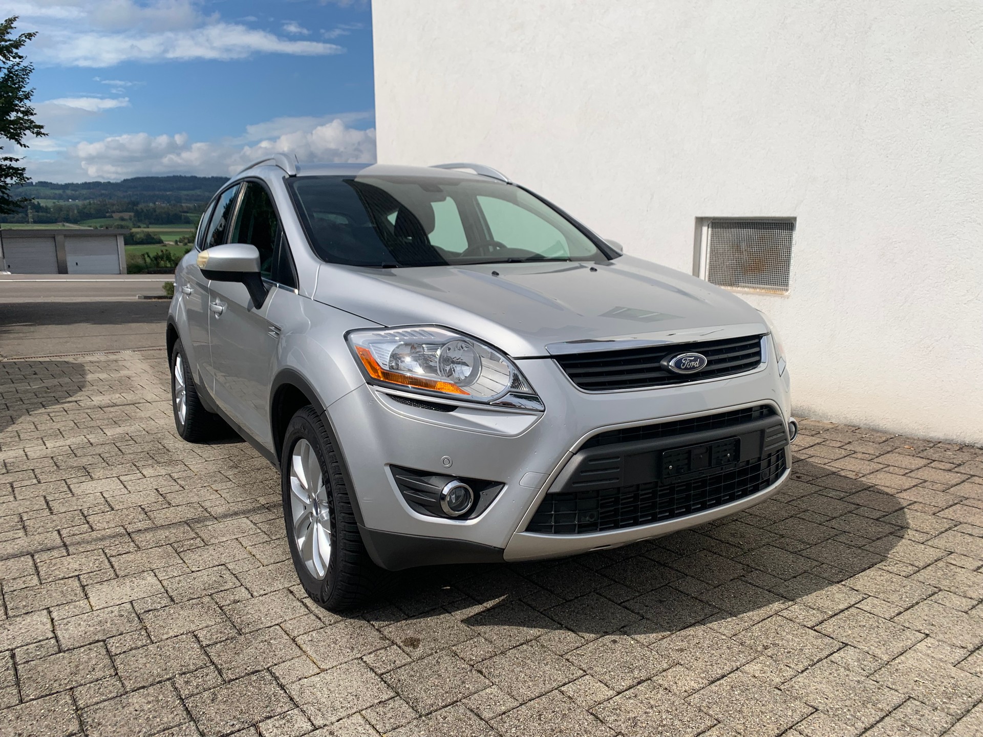 FORD Kuga 2.0 TDCi Titanium 4WD PowerShift-image-2