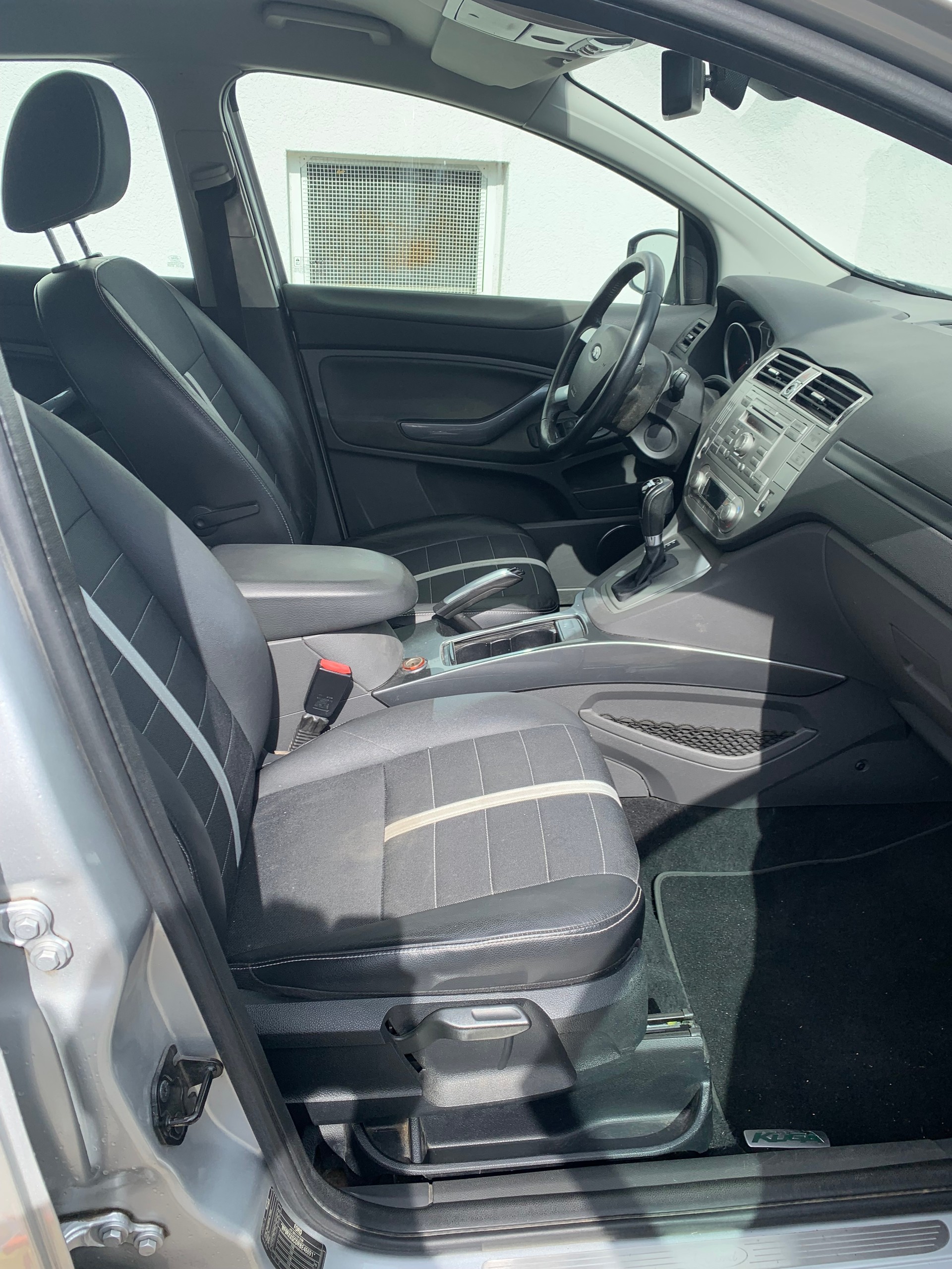 FORD Kuga 2.0 TDCi Titanium 4WD PowerShift-image-5
