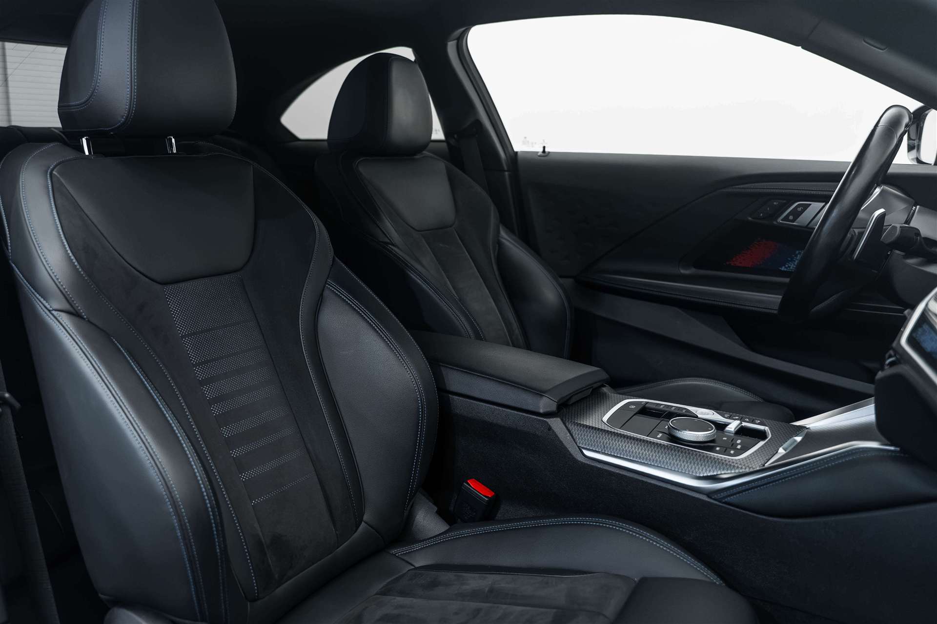 BMW BMW M240i xDrive Steptronic CH-Fahrzeug! Thundernight Metallic!-image-9