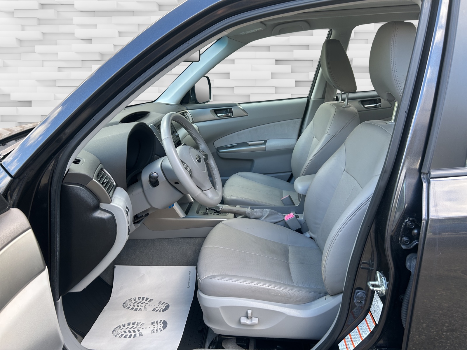 SUBARU 2.0 XS Limited Automatic-image-6